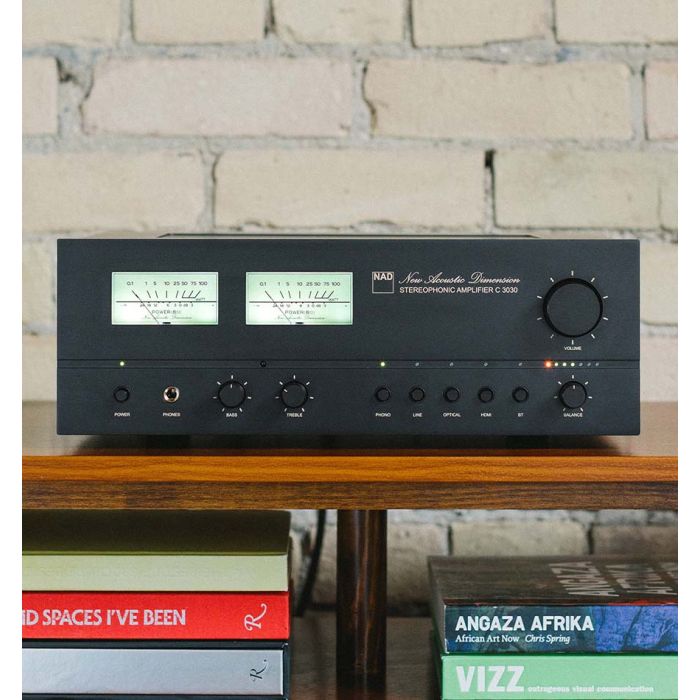 NAD C 3030 - retro stereo integrisano pojačalo sa HDMI eARC i Bluetooth