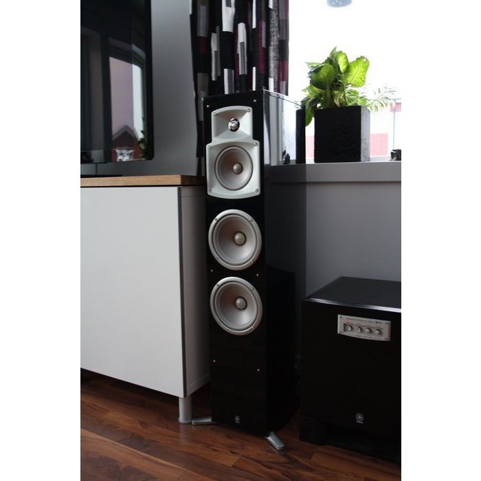 Yamaha NS-555 podnostojeći zvučnici
