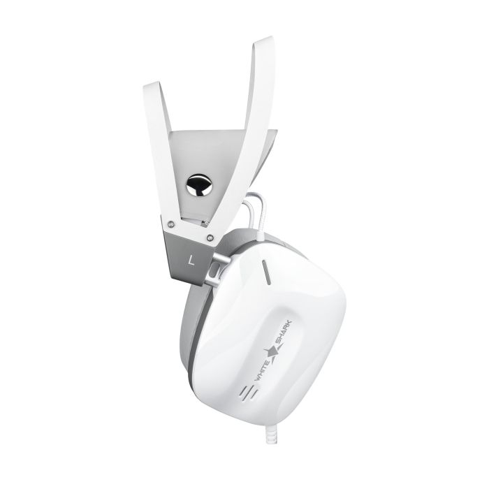 WHITE-SHARK-7109
