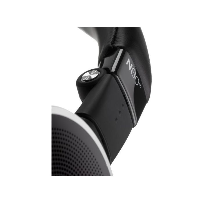 AKG N60 NC slušalice