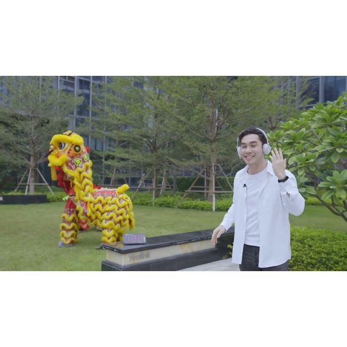 Yealink BH76 Dragon-Lion Dance Nosie Cancellation Demo